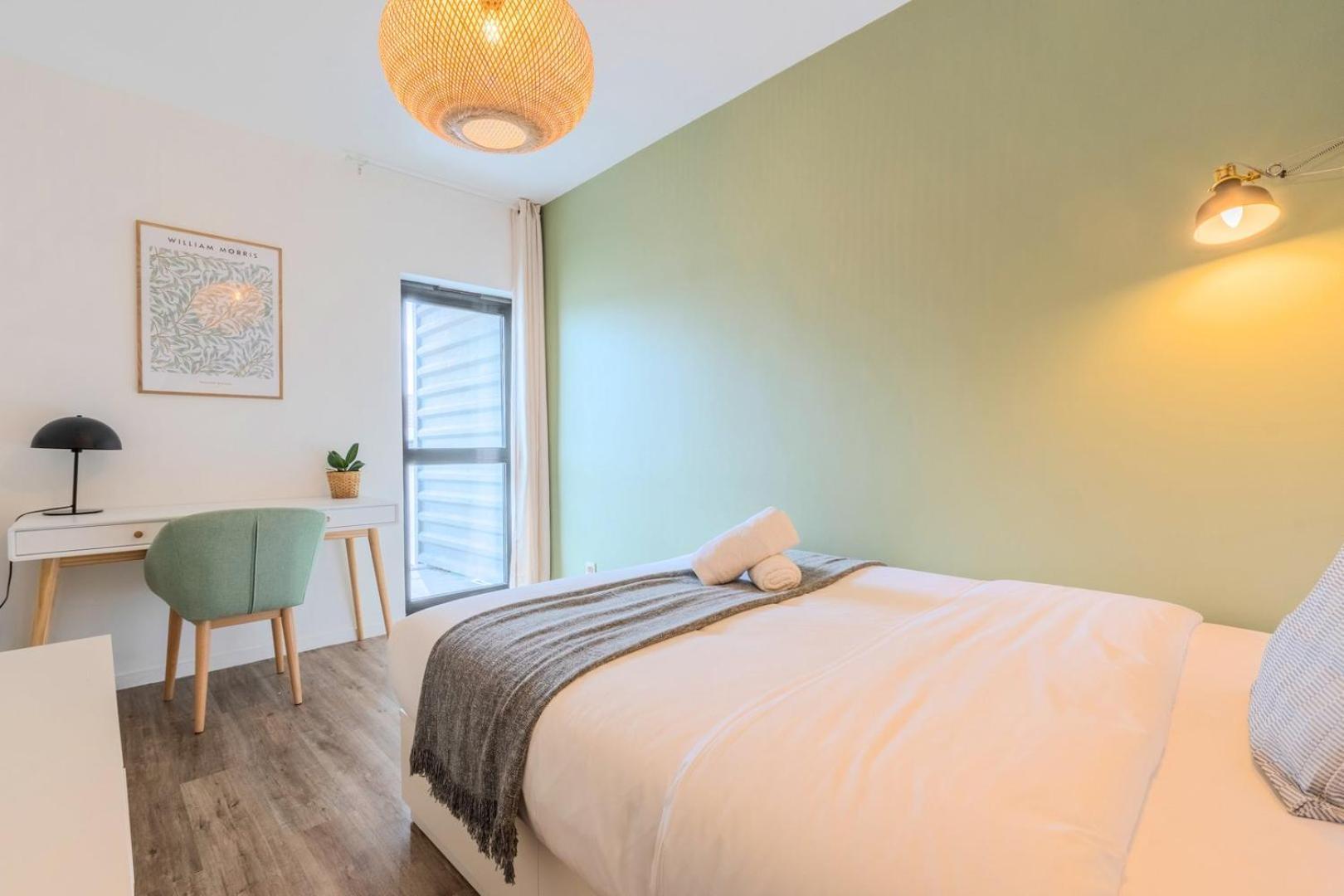 Apartamento Europe/flandres Stations With Balcony!