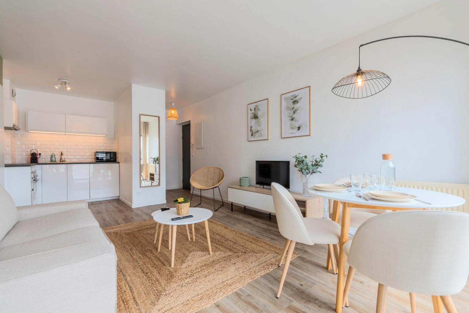 Europe/flandres Stations With Balcony! Apartamento